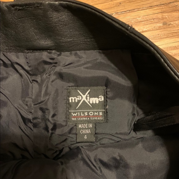 ✨VINTAGE✨ Wilson’s Leather Mini Skirt - Picture 2 of 4